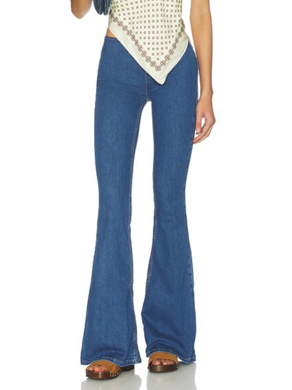 Free People Penny Pull On Flare Jean in Riviera Size 30